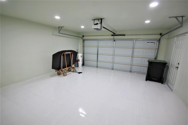 205 Rinehardt ST, Hutto, TX 78634