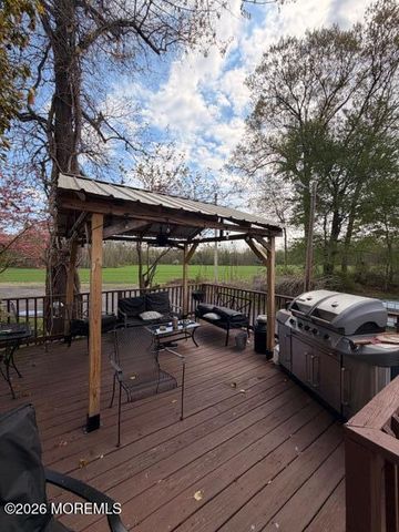 69 Hockamick Road, Cookstown, NJ 08511