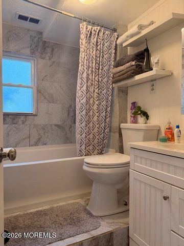 69 Hockamick Road, Cookstown, NJ 08511