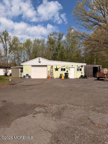 69 Hockamick Road, Cookstown, NJ 08511