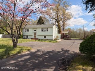 69 Hockamick Road, Cookstown, NJ 08511