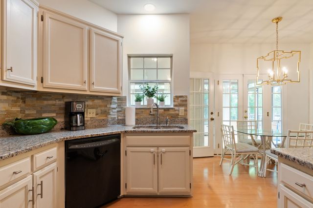 312 Glenridge Ct, Nashville, TN 37221