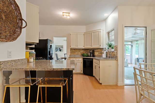 312 Glenridge Ct, Nashville, TN 37221