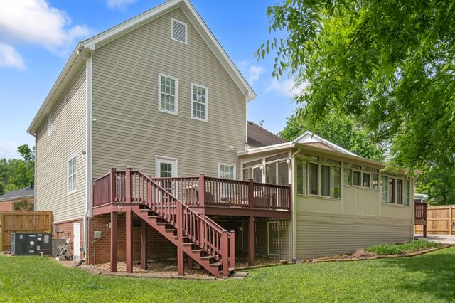 312 Glenridge Ct, Nashville, TN 37221