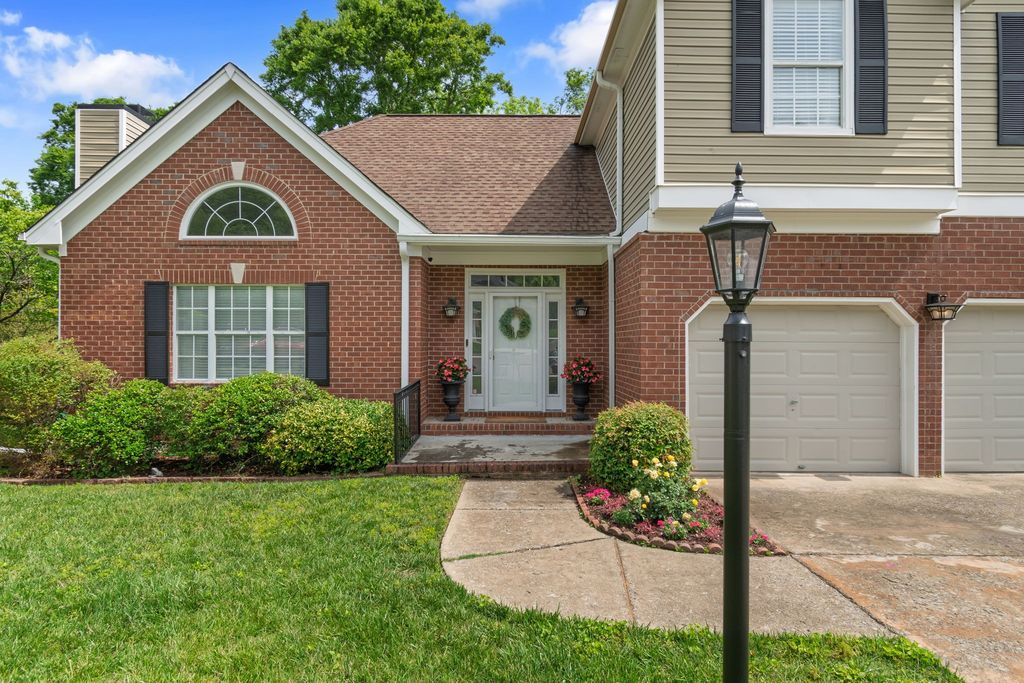 312 Glenridge Ct, Nashville, TN 37221