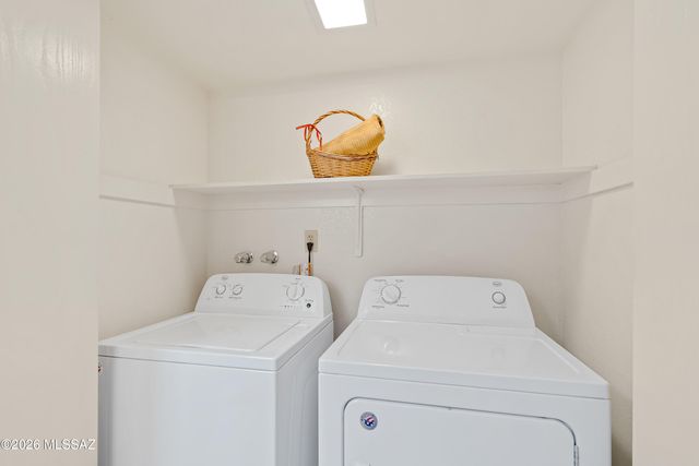 8905 E Calle Norlo, Tucson, AZ 85710