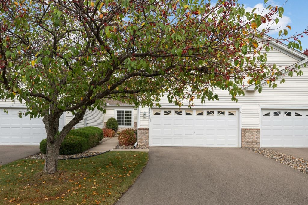 18716 Kalmar Court, Lakeville, MN 55044 — exterior