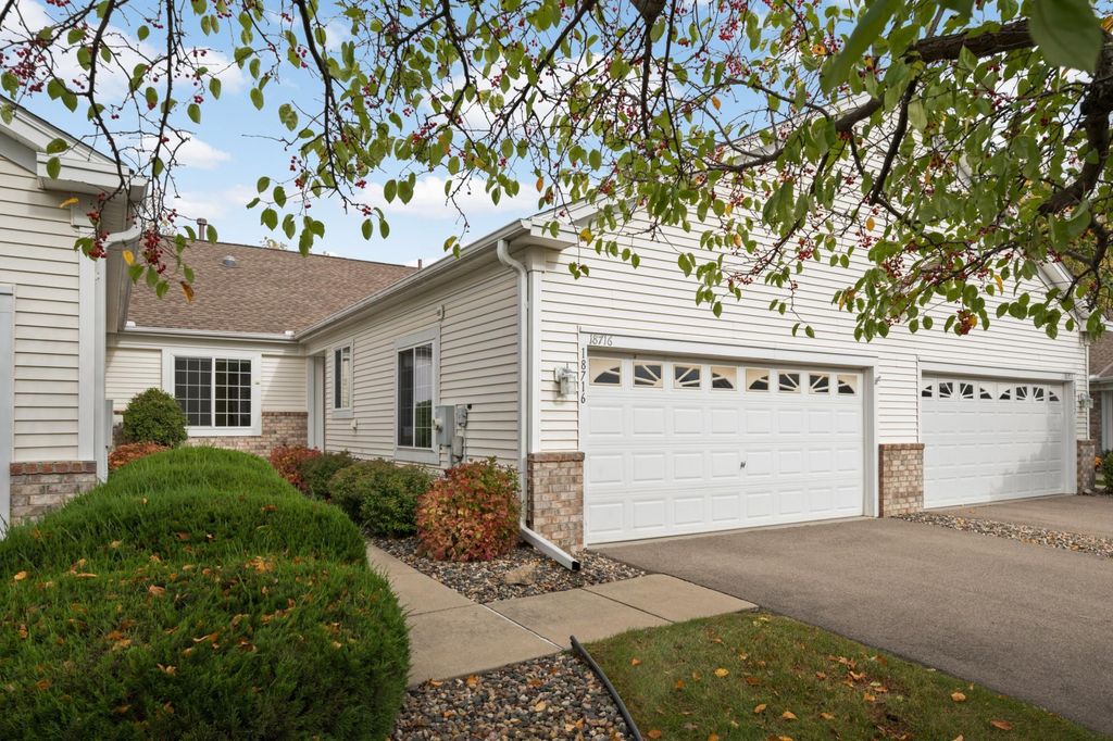 18716 Kalmar Court, Lakeville, MN 55044 — photo 2