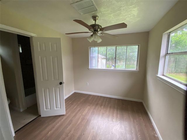 5719 Beldart Street, Houston, TX 77033