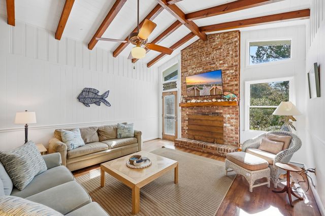 91 Parker Dr., Pawleys Island, SC 29585