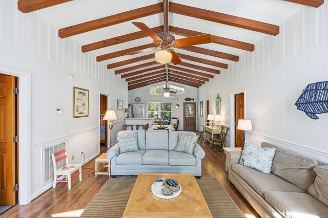 91 Parker Dr., Pawleys Island, SC 29585