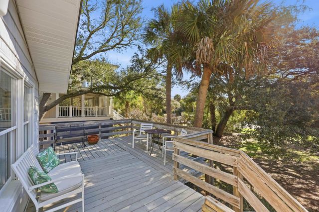 91 Parker Dr., Pawleys Island, SC 29585
