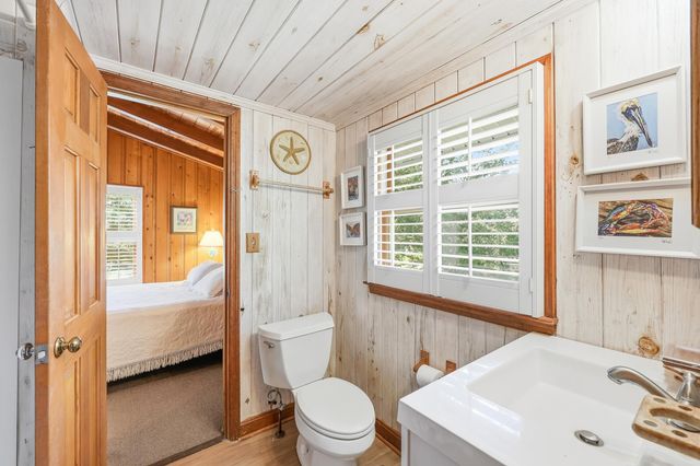 91 Parker Dr., Pawleys Island, SC 29585