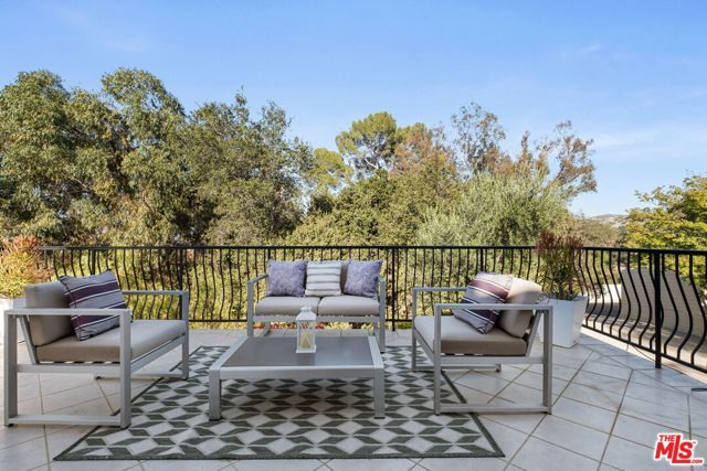 4927 Alatar Drive, Woodland Hills (los Angeles), CA 91364