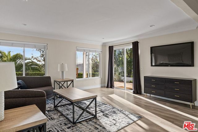 4927 Alatar Drive, Woodland Hills (los Angeles), CA 91364