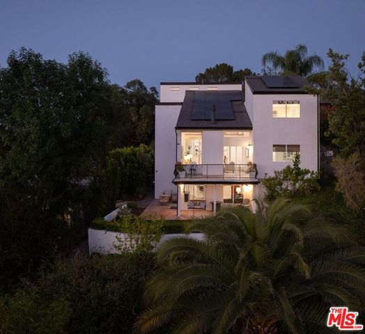 4927 Alatar Drive, Woodland Hills (los Angeles), CA 91364