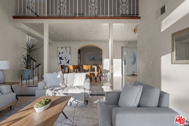 4927 Alatar Drive, Woodland Hills (los Angeles), CA 91364