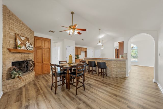 1392 Spanish Oak Trail, Whitney, TX 76692