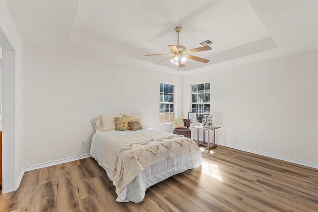 1392 Spanish Oak Trail, Whitney, TX 76692