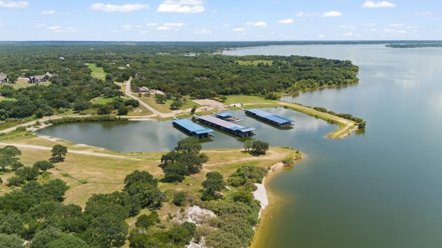 1392 Spanish Oak Trail, Whitney, TX 76692