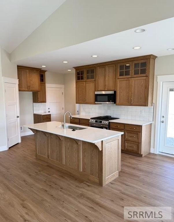 Image 9 of property listing at 360 Meadow Walk Dr, Shelley, ID 83274