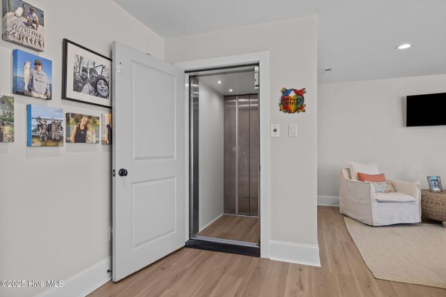 10530 Coast Guard Road, Emerald Isle, NC 28594