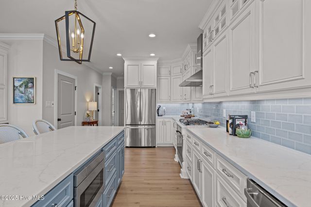 10530 Coast Guard Road, Emerald Isle, NC 28594