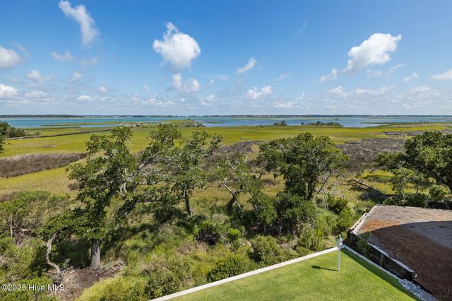 10530 Coast Guard Road, Emerald Isle, NC 28594