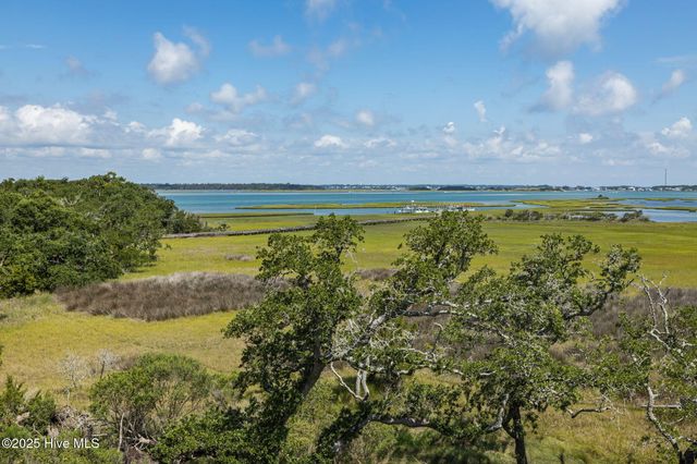 10530 Coast Guard Road, Emerald Isle, NC 28594
