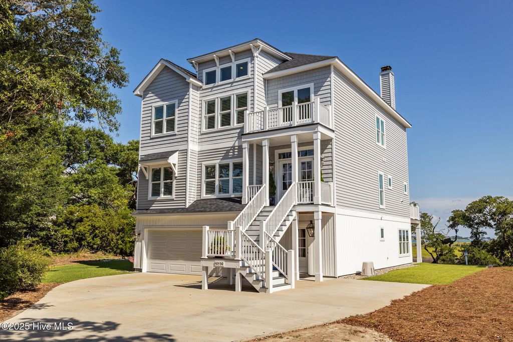 10530 Coast Guard Road, Emerald Isle, NC 28594