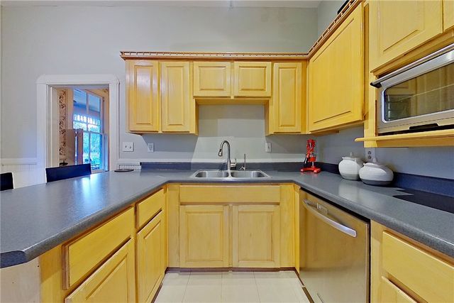 912 Carpenter Street, Brunswick, GA 31520