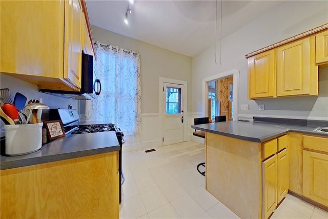 912 Carpenter Street, Brunswick, GA 31520