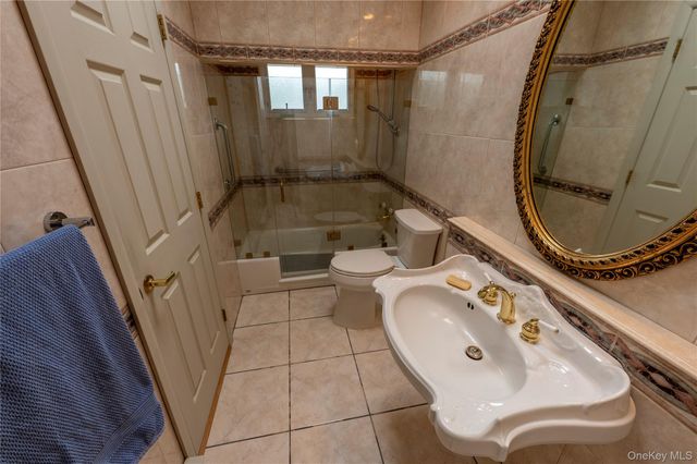 95 Haven Avenue, Ronkonkoma, NY 11779