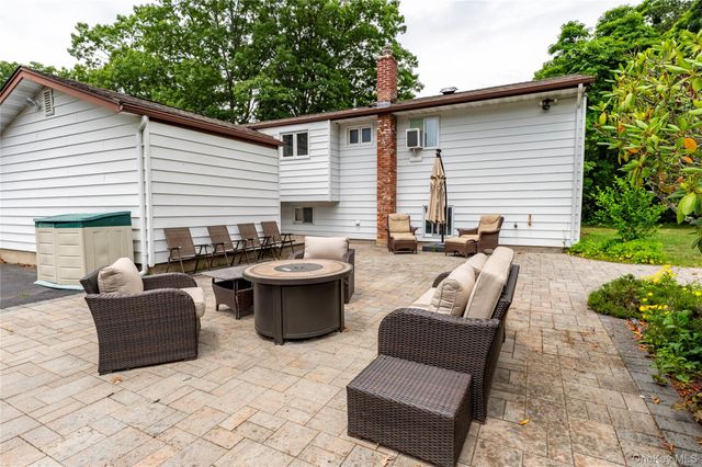 95 Haven Avenue, Ronkonkoma, NY 11779
