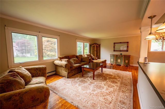 95 Haven Avenue, Ronkonkoma, NY 11779