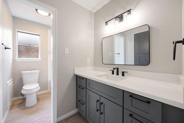 2114 Eagle Point Road, Crosby, TX 77532