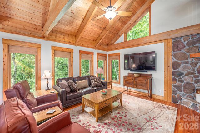 116 Ivy Road, Mills River, NC 28759