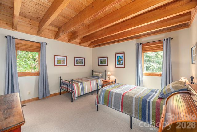 116 Ivy Road, Mills River, NC 28759