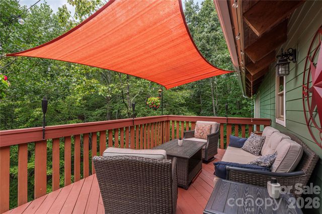 116 Ivy Road, Mills River, NC 28759