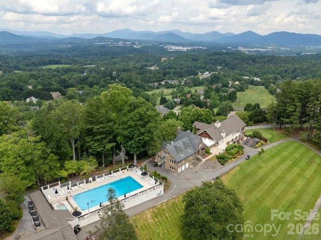 116 Ivy Road, Mills River, NC 28759