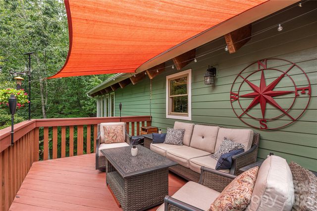 116 Ivy Road, Mills River, NC 28759
