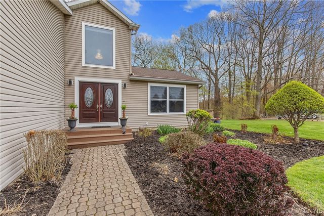 106 County Route 10, Schroeppel, NY 13132