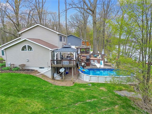 106 County Route 10, Schroeppel, NY 13132
