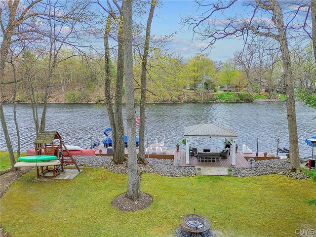 106 County Route 10, Schroeppel, NY 13132