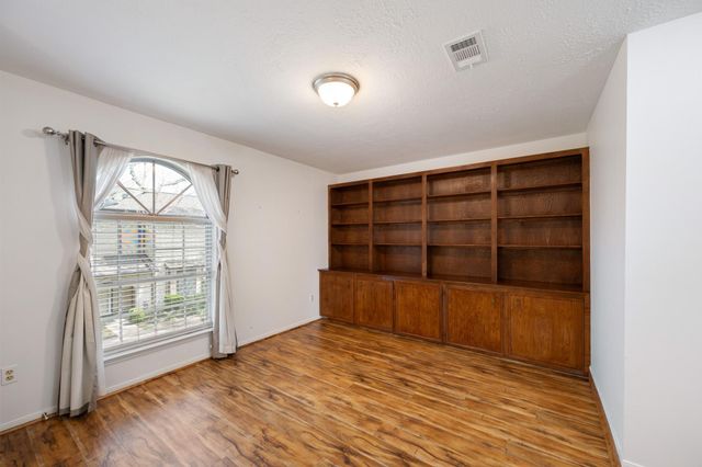 11566 S Kirkwood Road, Houston, TX 77477