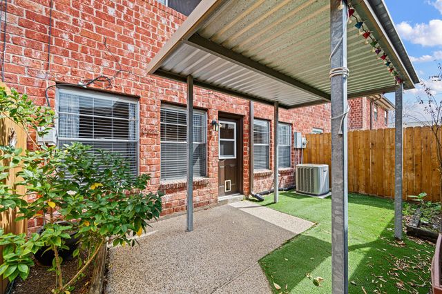 11566 S Kirkwood Road, Houston, TX 77477