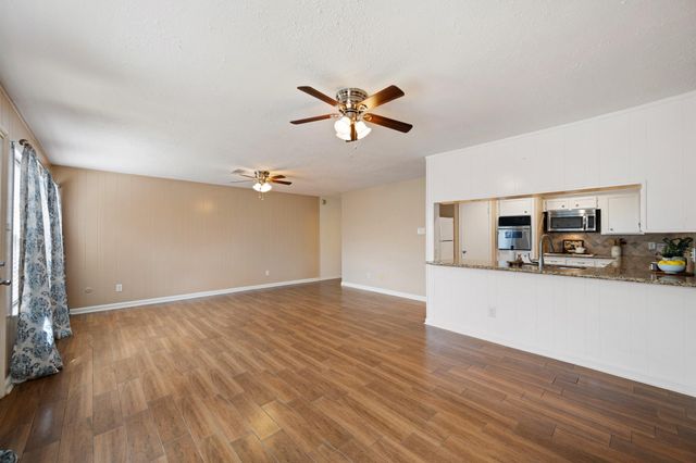 11566 S Kirkwood Road, Houston, TX 77477