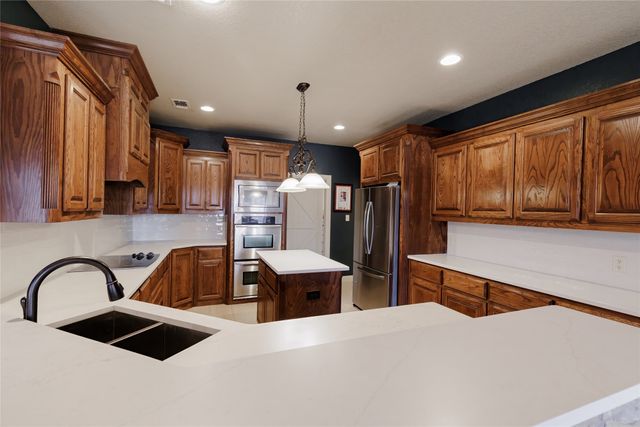 505 Spring Valley Road, Paradise, TX 76073