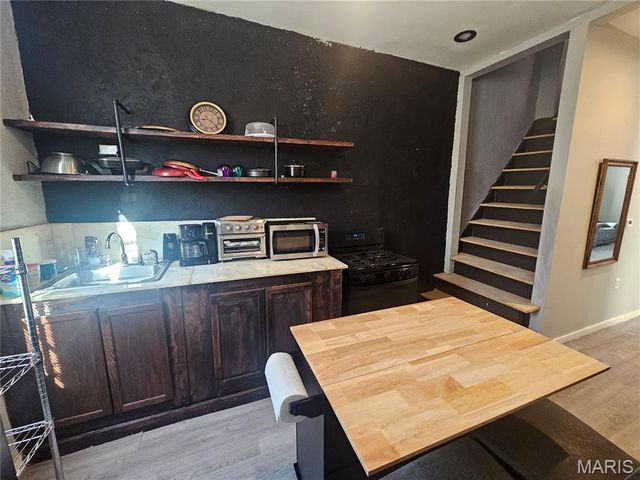 3307 N 19th Street, St Louis, MO 63107