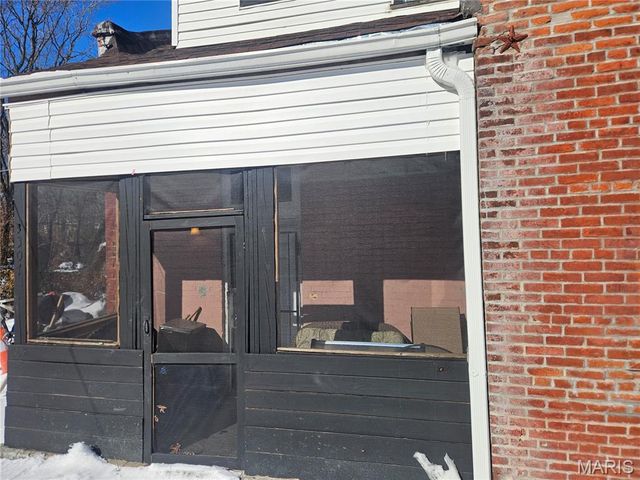 3307 N 19th Street, St Louis, MO 63107